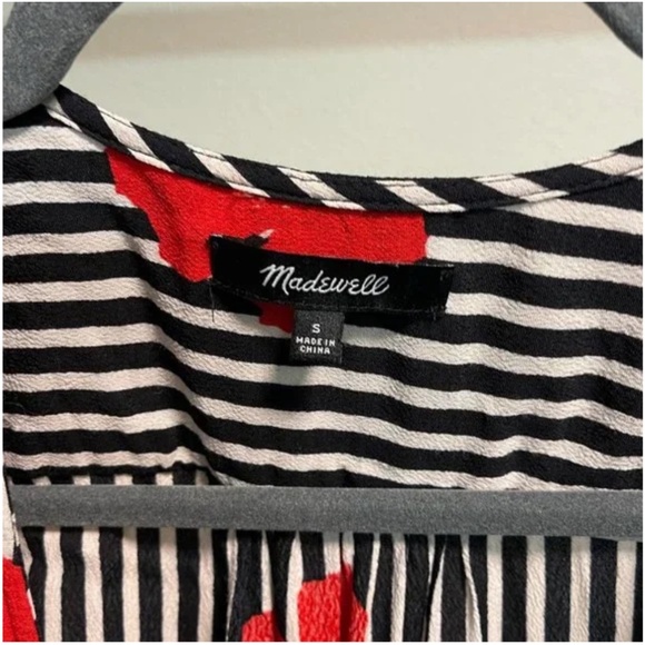 Madewell Wrap Top in Candied Orchids - Picture 3 of 5